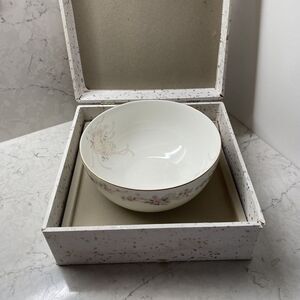 Mikasa FOREVER LOVE Vegetable Serving Bowl‎ 8" Japan FX024 Wedding Bells